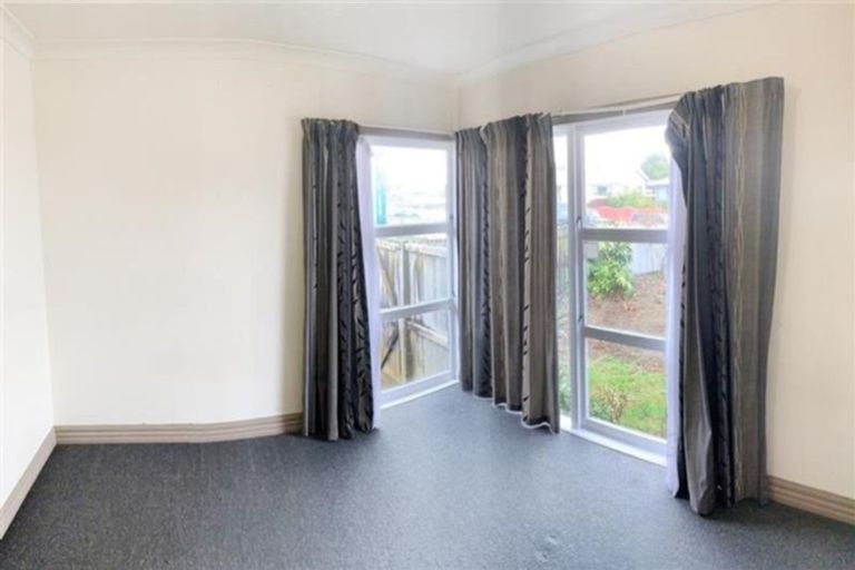 Photo of property in 70 Hokianga Street, Mangere East, Auckland, 2024