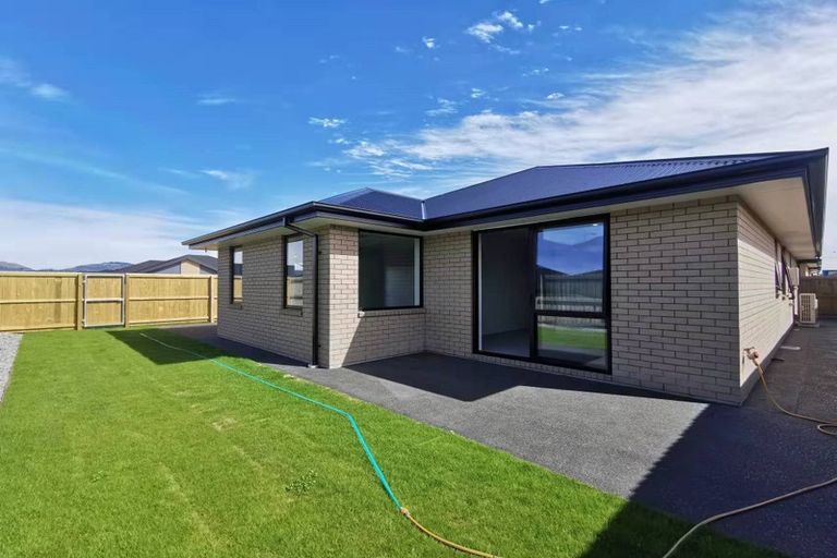 Photo of property in 17 Ensete Road, Wigram, Christchurch, 8025