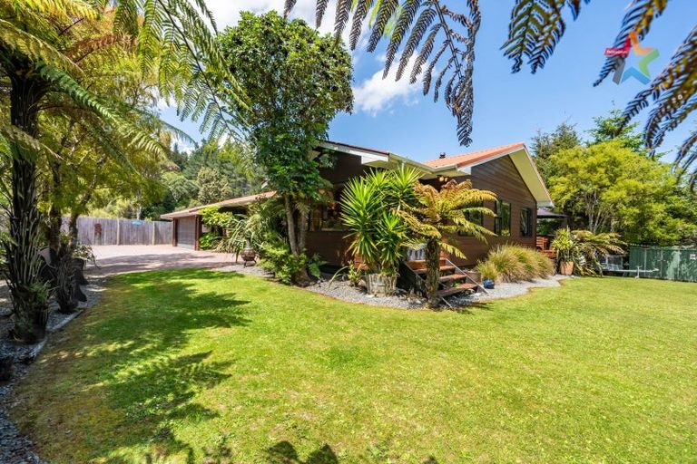 Photo of property in 21a Matariki Grove, Wainuiomata, Lower Hutt, 5014