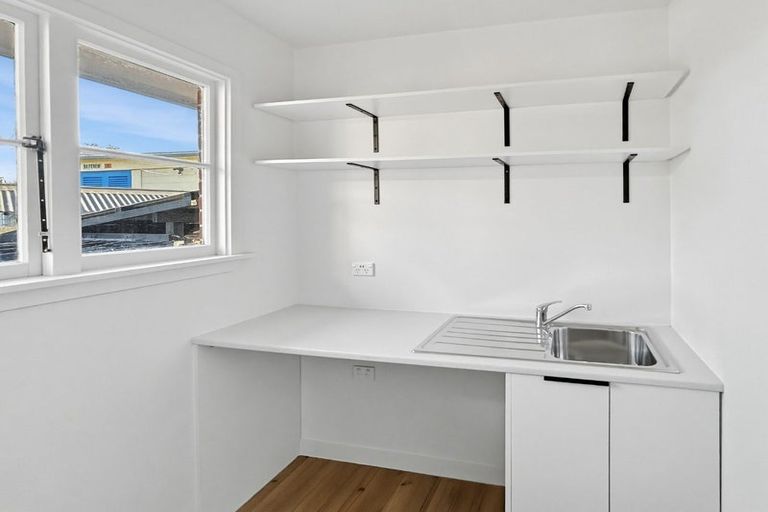 Photo of property in 22 Russley Road, Russley, Christchurch, 8042