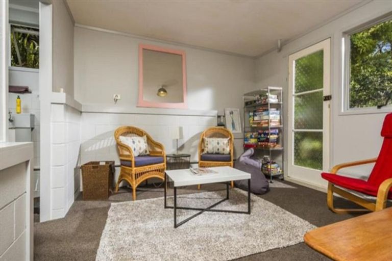 Photo of property in 26 Freya Place, Torbay, Auckland, 0630