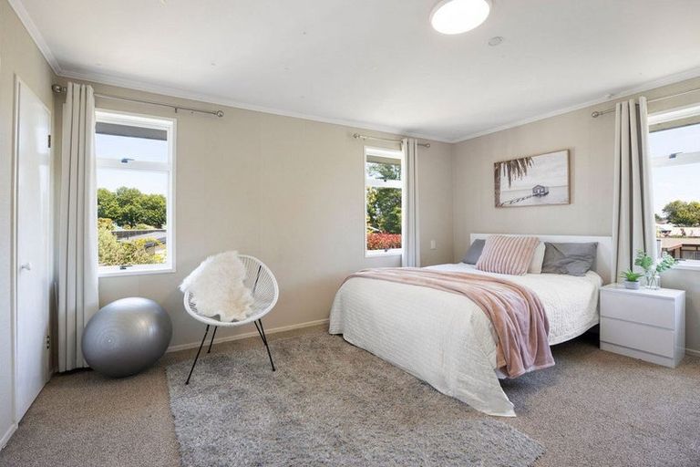 Photo of property in 46 Maclean Street, Cambridge, 3434