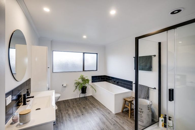 Photo of property in 13 Donegal Crescent, Tamatea, Napier, 4112