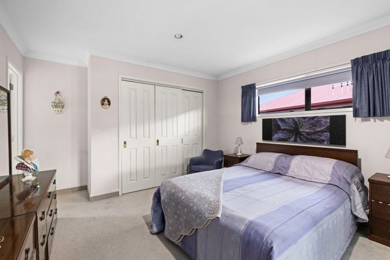 Photo of property in 2 Washington Place, Havelock North, 4130