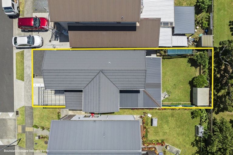 Photo of property in 24 Tutuwhatu Crescent, Weymouth, Auckland, 2103