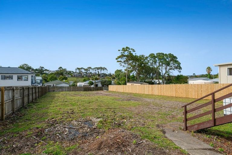 Photo of property in 929 Whangaparaoa Road, Manly, Whangaparaoa, 0930