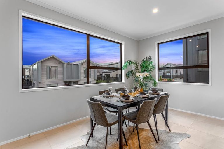 Photo of property in 7/2 Rangitamiro Place, Hobsonville, Auckland, 0616