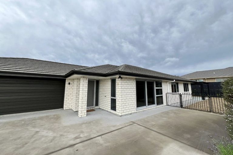 Photo of property in 19 Lake Drive, Tikipunga, Whangarei, 0112