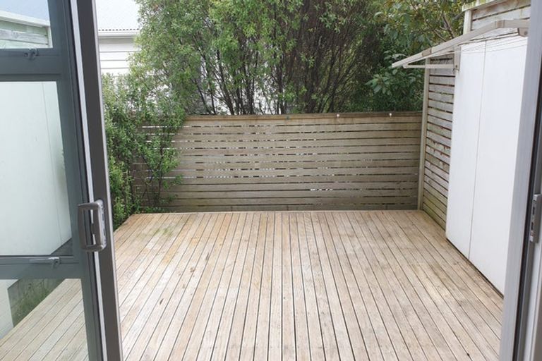 Photo of property in 10/32u Dr Taylor Terrace, Johnsonville, Wellington, 6037