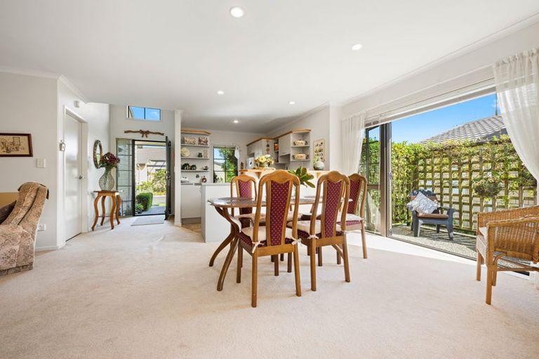 Photo of property in Bramley Gardens, 33/3u Turnbury Court, Rototuna, Hamilton, 3210