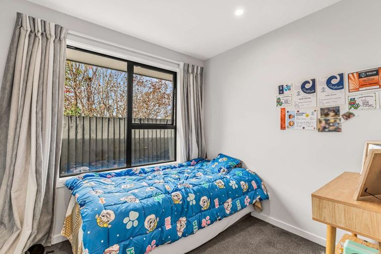 Photo of property in 2/49 Shannon Place, Belfast, Christchurch, 8051