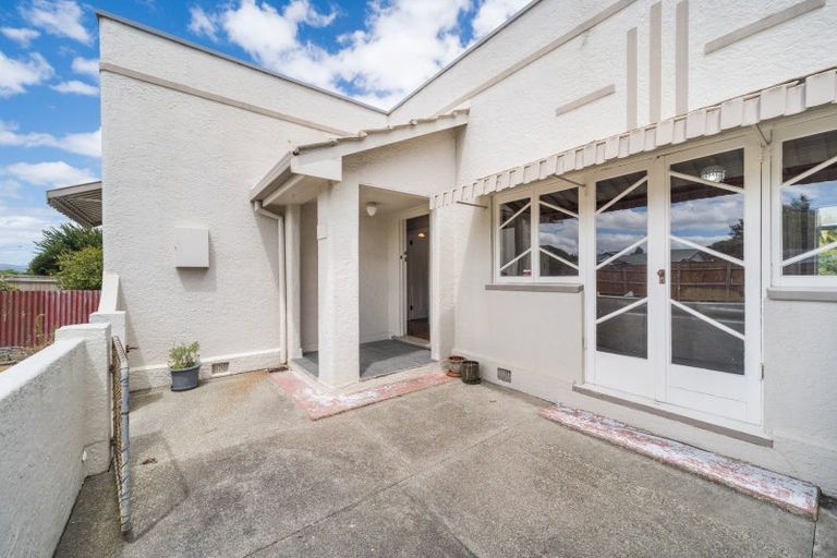 Photo of property in 8 Russell Street, Palmerston North, 4414