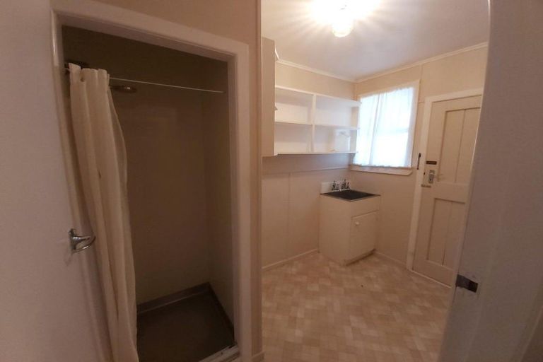 Photo of property in 6 Murray Avenue, Hawera, 4610