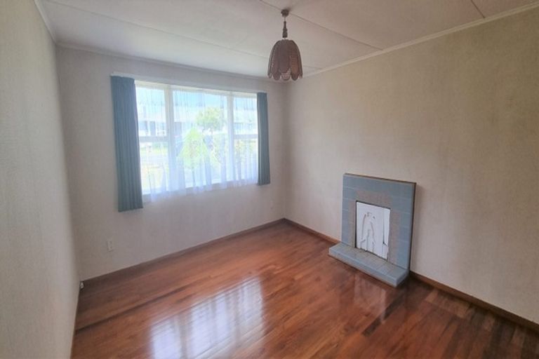 Photo of property in 13 Friedlanders Road, Manurewa, Auckland, 2102