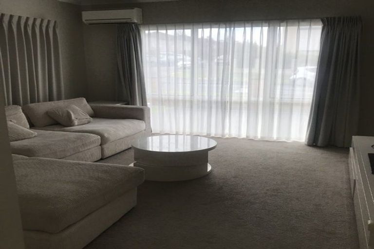 Photo of property in 61 Castlederg Drive, Flat Bush, Auckland, 2019