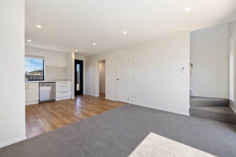 Photo of property in 8/9 Marcroft Street, Woolston, Christchurch, 8062