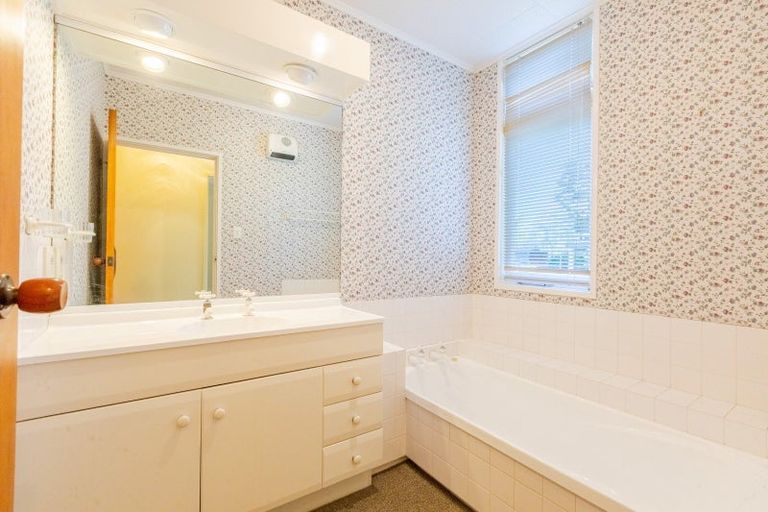 Photo of property in 29 Victoria Street, Waipawa, 4210