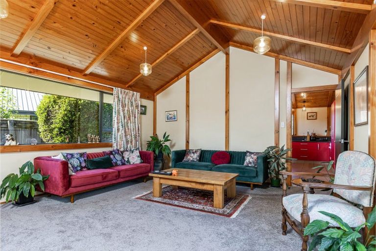 Photo of property in 16 De Castro Drive, Blenheim, 7201