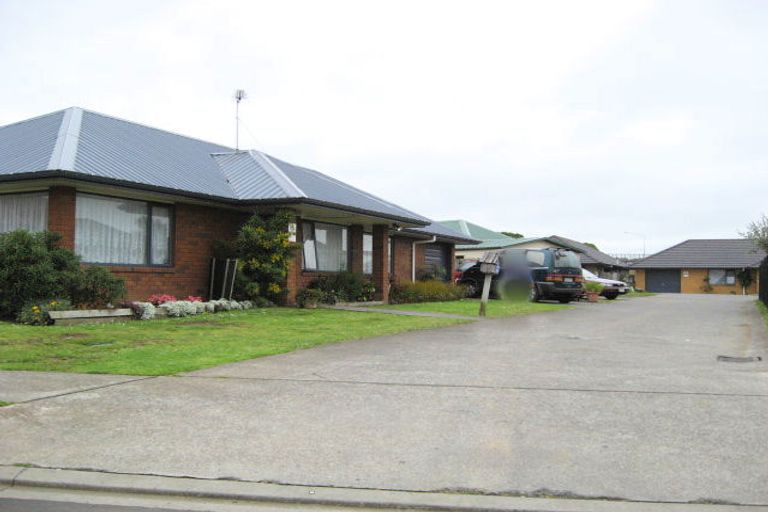 Photo of property in 7 Umu Place, Mangere, Auckland, 2022