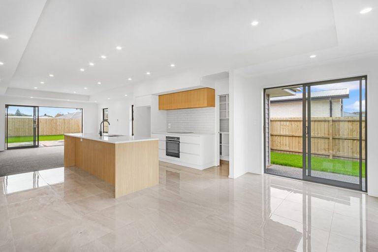 Photo of property in 20 Salkeld Place, Woodend, 7610