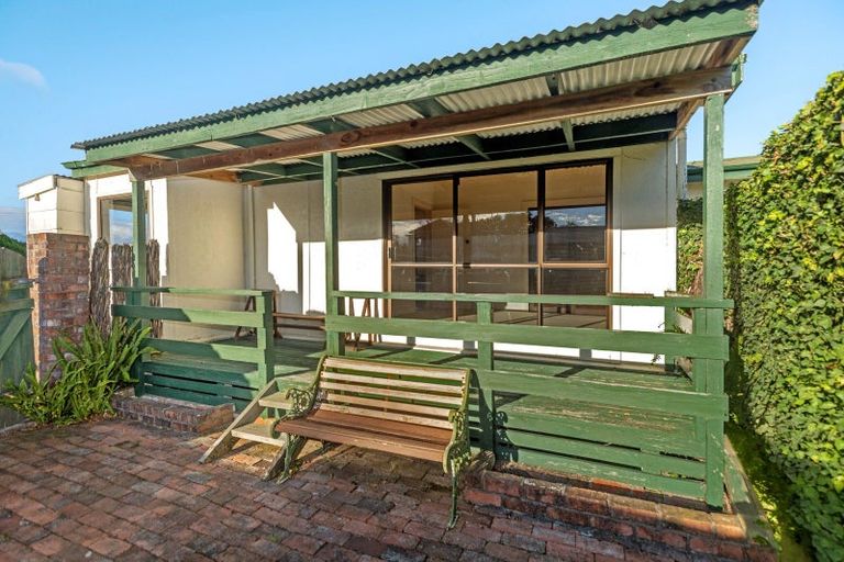 Photo of property in 312 Kahutia Street, Gisborne, 4010