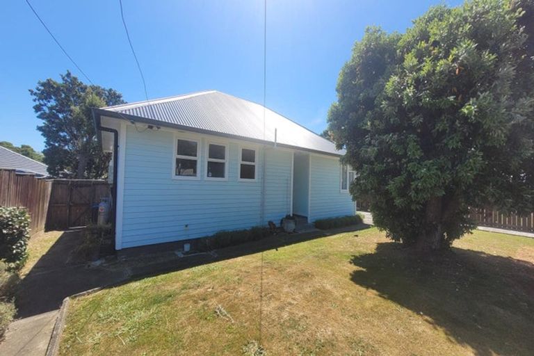 Photo of property in 21 Dimock Street, Titahi Bay, Porirua, 5022