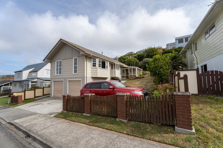 Photo of property in 49 Cortina Avenue, Johnsonville, Wellington, 6037