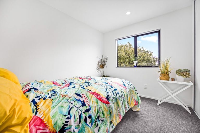 Photo of property in 63 Rakich Place, Henderson, Auckland, 0612