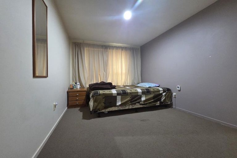 Photo of property in 17a Thistledown Place, Woolston, Christchurch, 8062