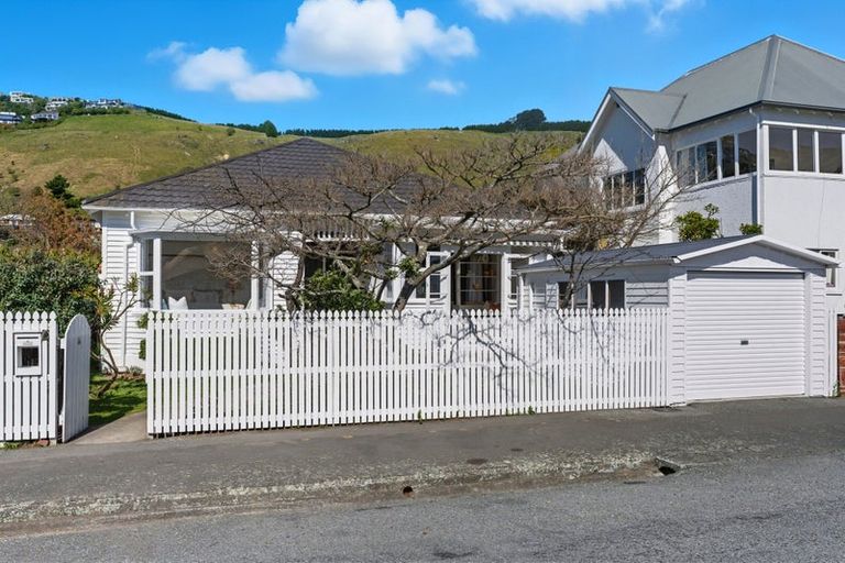 Photo of property in 37 Menzies Street, Sumner, Christchurch, 8081