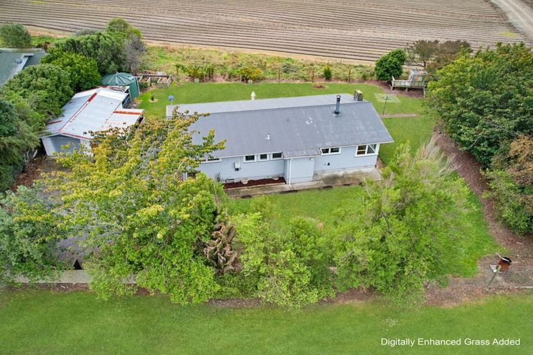 Photo of property in 54 Kuku Beach Road, Kuku, Levin, 5570