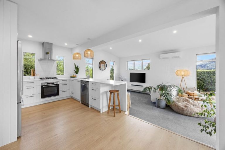 Photo of property in 17 Hillview Place, Wanaka, 9305