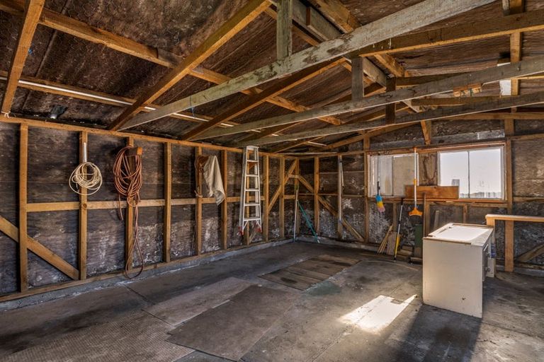 Photo of property in 124 Weraroa Road, Waverley, 4510
