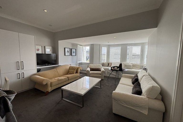 Photo of property in The Villas, 6/33 Hobson Street, Thorndon, Wellington, 6011