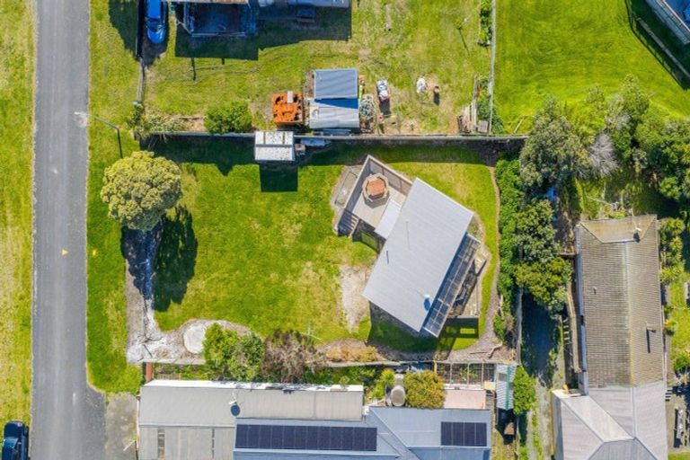 Photo of property in 9 Ohinemuhu Road, Porangahau, 4293