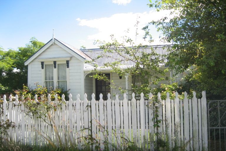 Photo of property in 43 Dover Street, St Albans, Christchurch, 8014