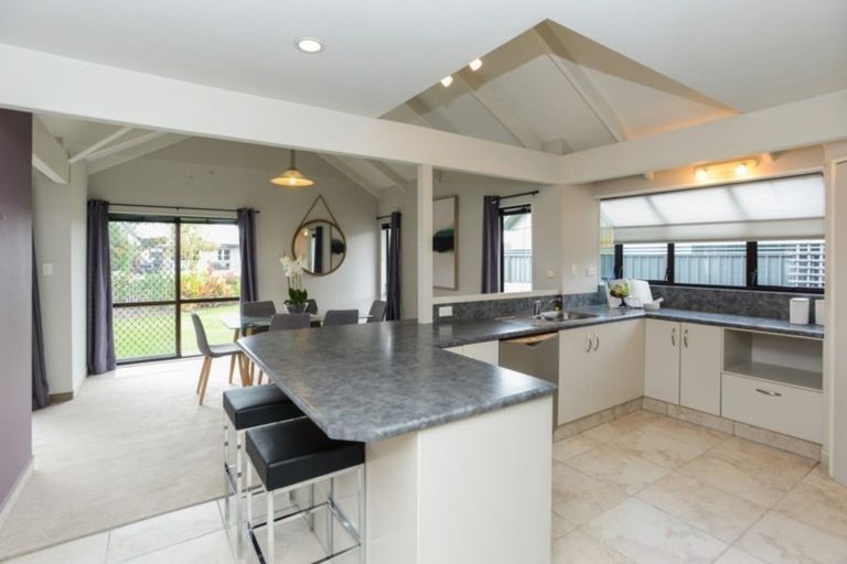 Photo of property in 8 Otatara Road, Taradale, Napier, 4112