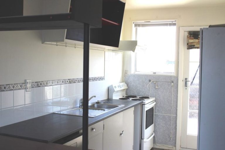 Photo of property in 4/109 Middlepark Road, Sockburn, Christchurch, 8042