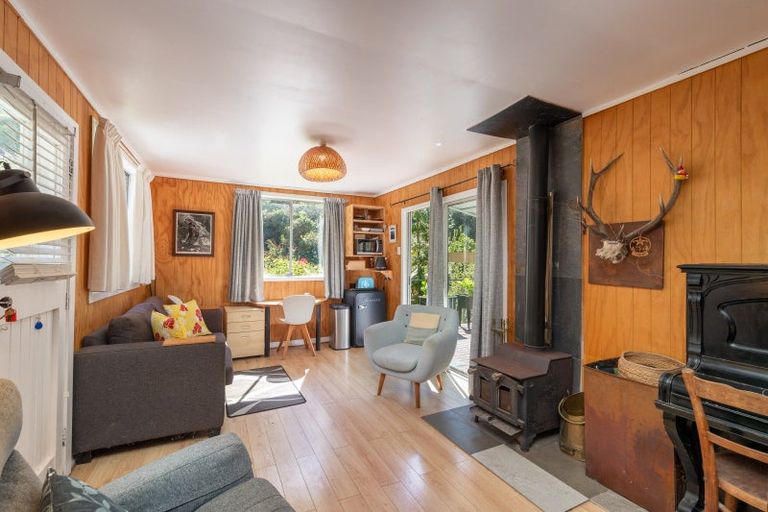 Photo of property in 162 Moonshine Hill Road, Riverstone Terraces, Upper Hutt, 5371