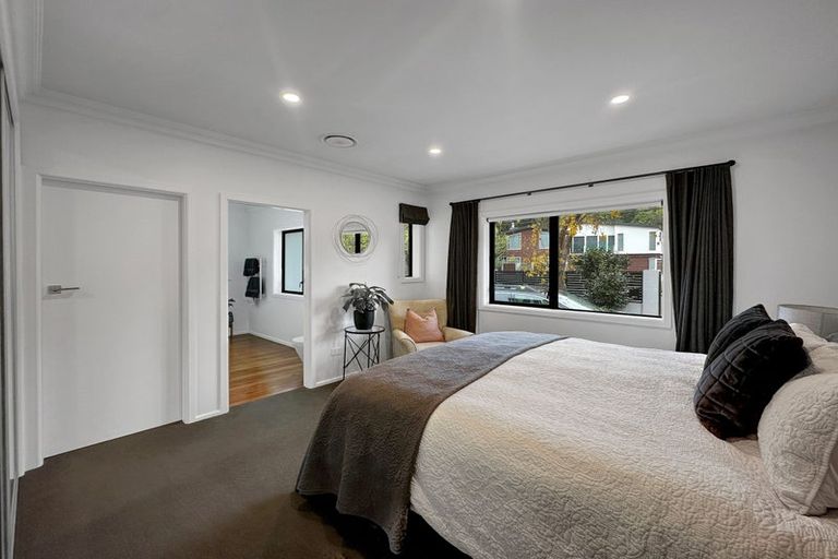 Photo of property in 45 Heretaunga Square, Silverstream, Upper Hutt, 5019