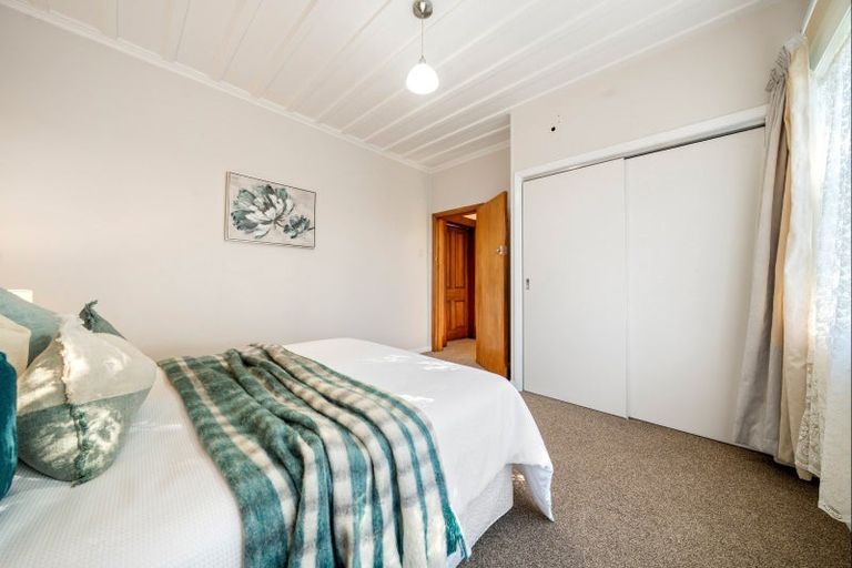 Photo of property in 44 Fitzroy Road, Fitzroy, New Plymouth, 4312