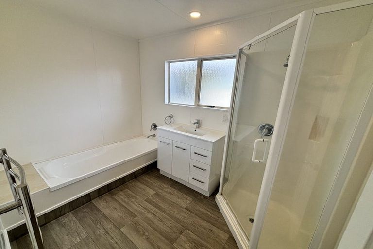 Photo of property in 41a Paterson Avenue West, Pukekohe, 2120