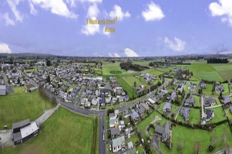 Photo of property in 8 Mackenzie Street, Winton, 9720