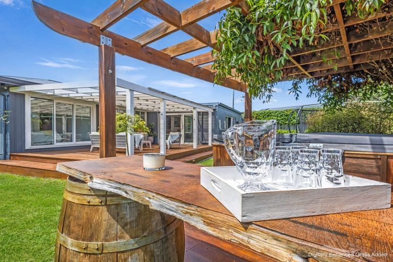 Photo of property in 1c Arataki Road, Havelock North, 4130