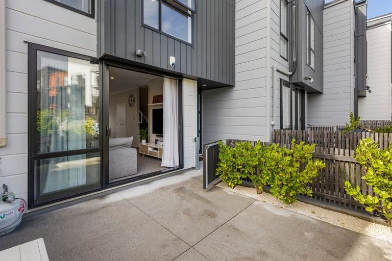 Photo of property in 14 Nugget Avenue, Hobsonville, Auckland, 0616