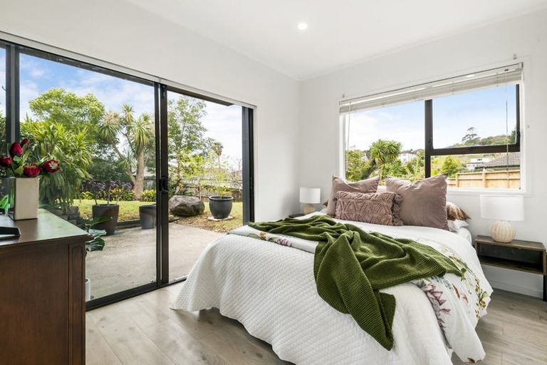 Photo of property in 18 Macnay Way, Murrays Bay, Auckland, 0630