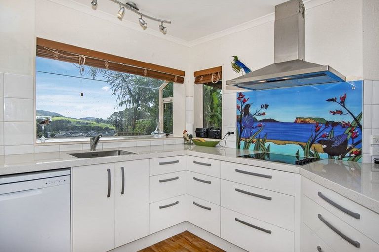 Photo of property in 11 Kaiaua Lane, Te Kamo, Whangarei, 0112