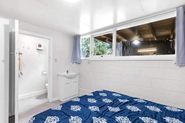 Photo of property in 255 Cambridge Street, Levin, 5510