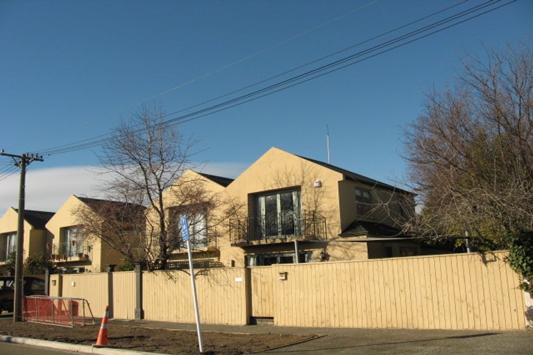 Photo of property in 1/28 Derby Street, St Albans, Christchurch, 8014