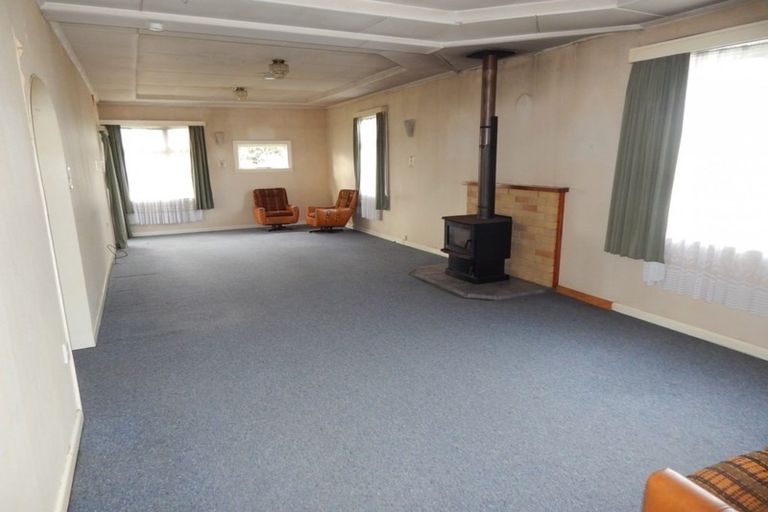 Photo of property in 104 Peel Street, Westport, 7825